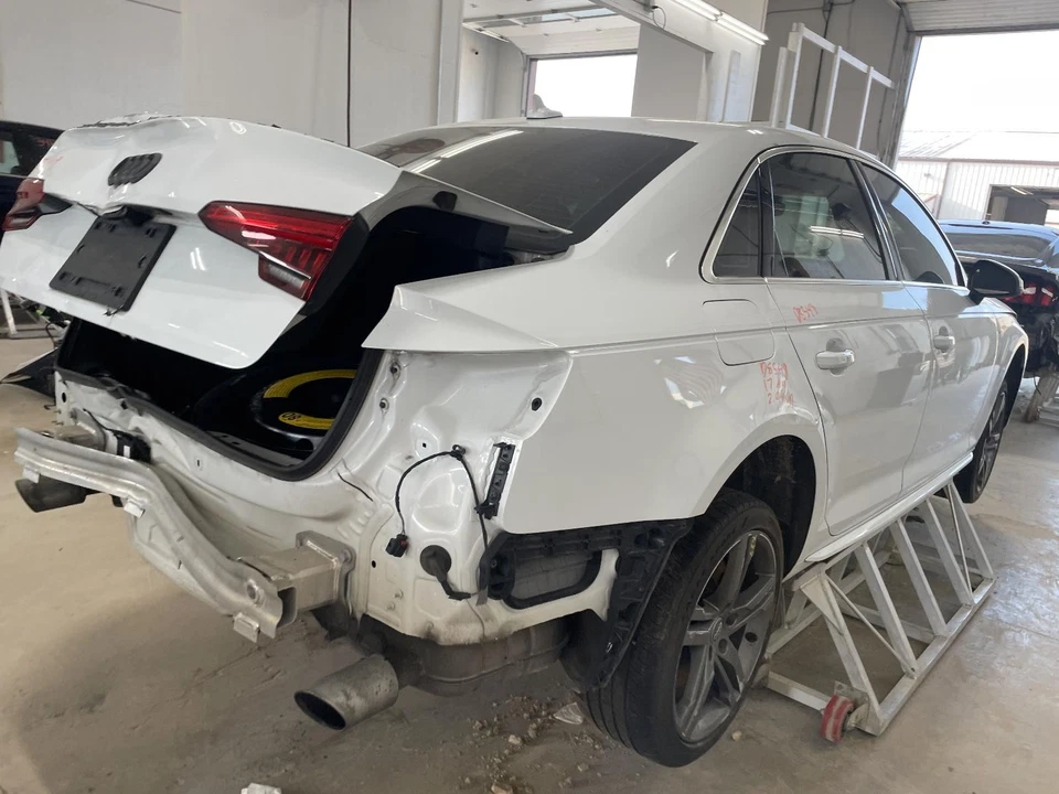 Used ABS Pump and Motor Assembly fits: 2017 Audi A4 Assembly w/o adaptive cruise - Image 3 of 4