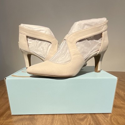 *Quick Sale* LifeStride Beige Cut-Out Cone Heel Pumps Pointed Toe Zip 9M