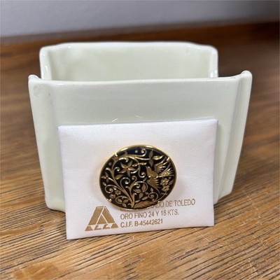 ALCA Damascene Brooch Gold  Round Black Nature Animals & Insects