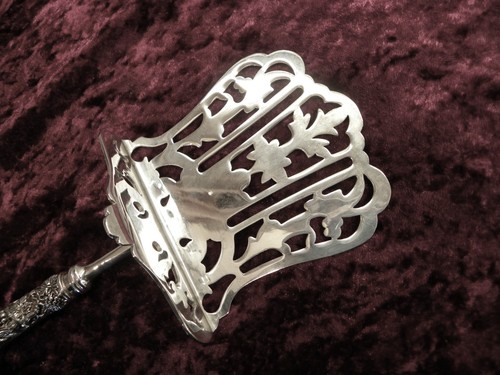 VINYARD Grape Asparagus / Waffle / Flat Server Godinger Silverplate VERY FINE - Picture 2 of 5