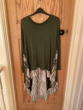 Made In Italy Fine Knitted Dress With Chiffon Panels Size Large - 42 Inch Bust