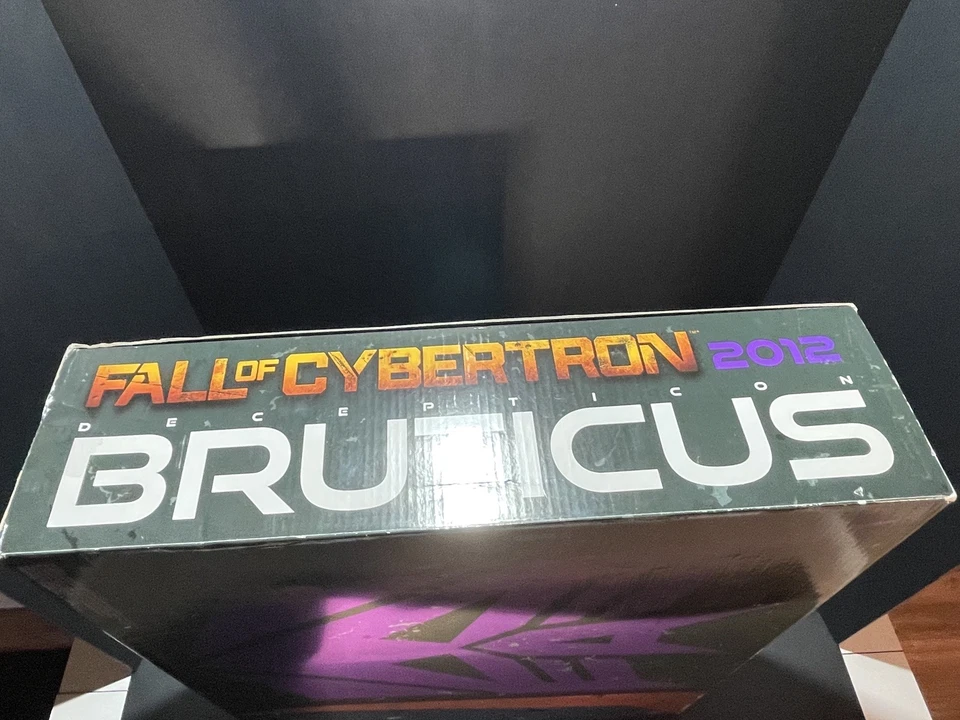 Transformers 2012 SDCC FOC BRUTICUS Combiner Fall of Cybertron Hasbro NOVO  - Imagem 4 de 4