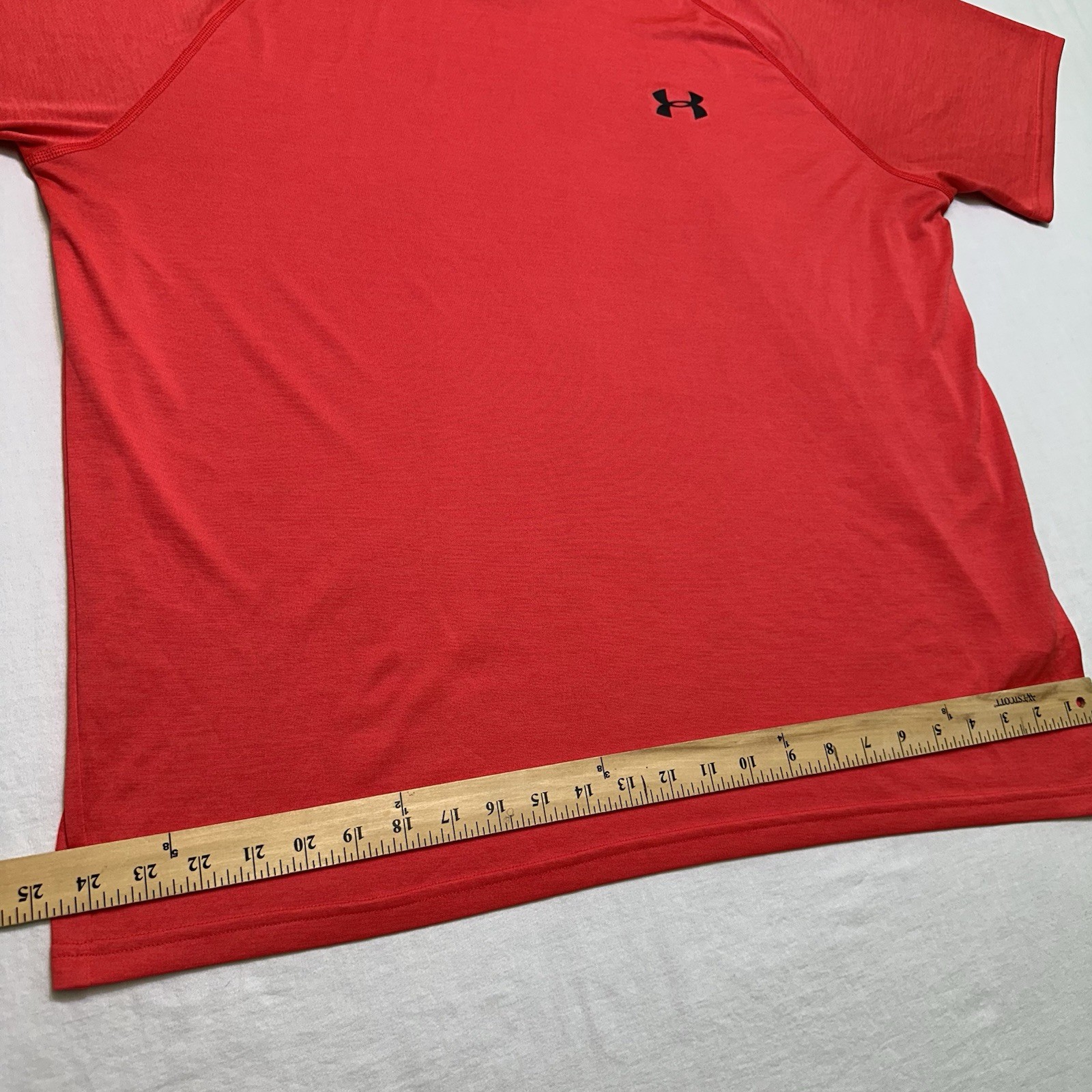 UNDER ARMOUR HEATGEAR-Red Perform.Poly, Mens Athletic/Fitness T.Shirt-(XL) thumbnail 6