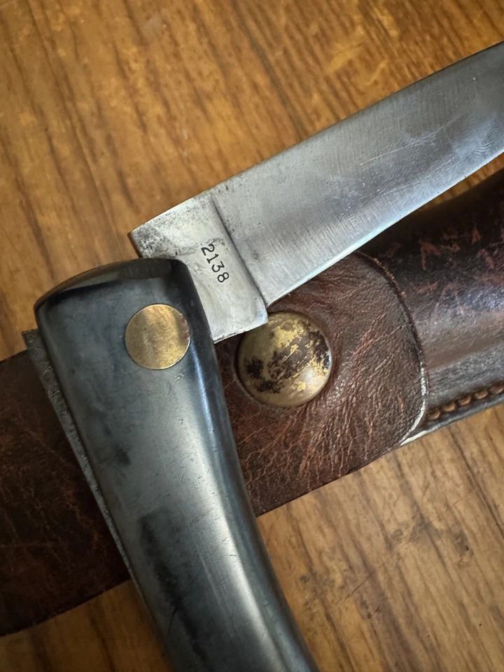 Cuchillo Case XX USA 2138 Sodbuster (1965–69) - Mango negro - Funda de cinturón de cuero Foto 2 de 4