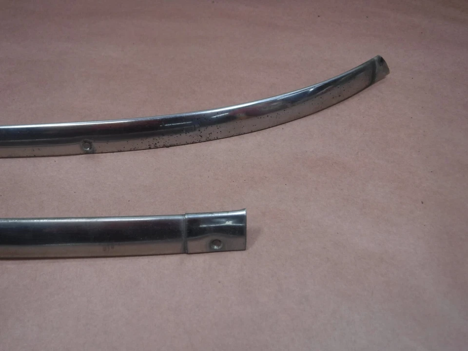 Jeep Wagoneer J10 J20 74-91 moldura de parabrisas inferior conductor pasajero fábrica OEM Foto 4 de 4