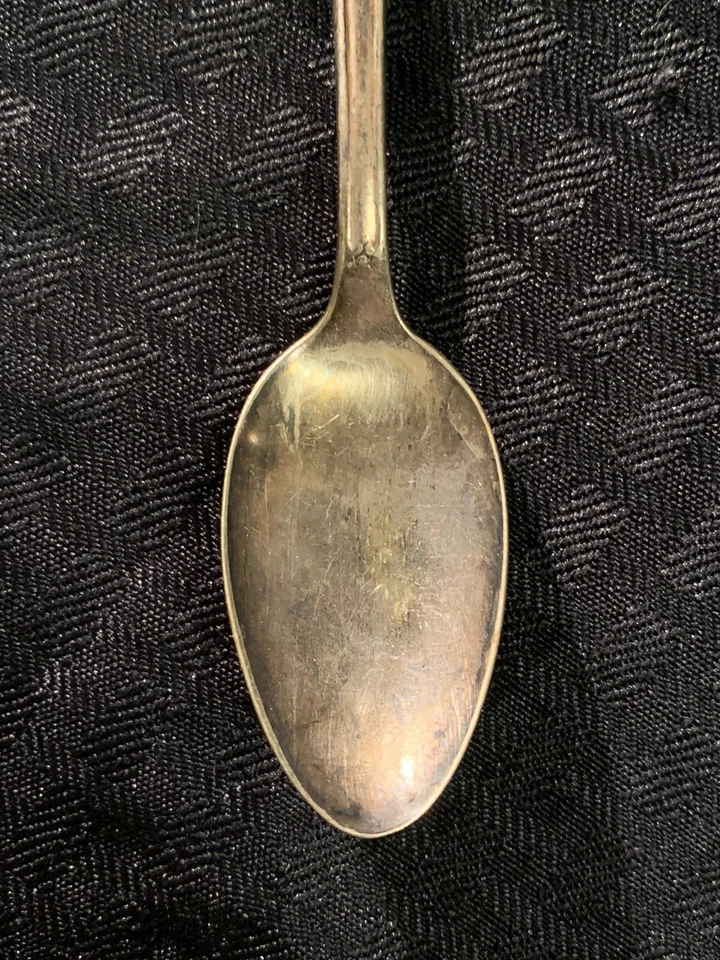 Cuchara de café Rogers Demitasse con placa de plata de uva borgoña Foto 3 de 4