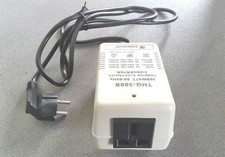 TRANSFORMADOR DE CORRIENTE DE 220 A 110V Y DE 110 A 220V 300W THG300 CONVERTIDOR