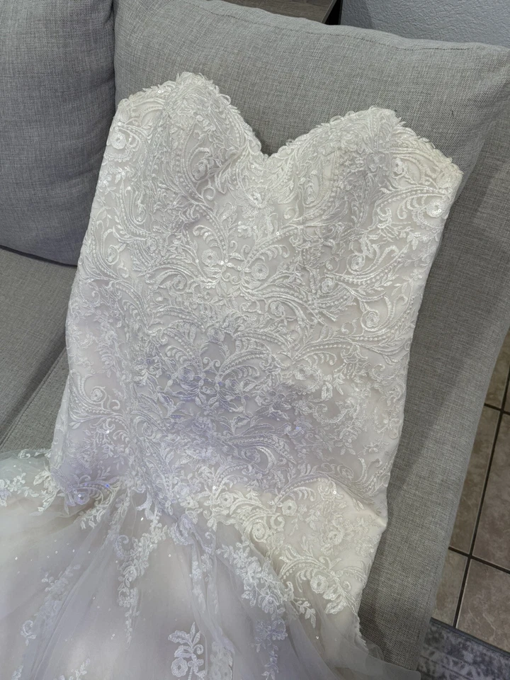 Stella York Wedding Dress (Size 22) - Image 3 of 4
