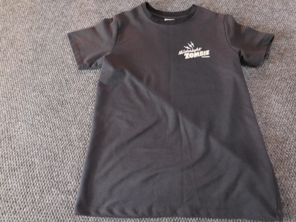 Superdry Hombre Camisa Gris Mediano Camiseta Gráfica Clásica Elástica Medianoche Zombie Foto 2 de 4