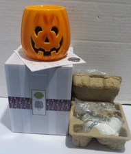 Scentsy Cut it Out Halloween Jack-o-lantern Pumpkin Mini Wax Wall New in Box