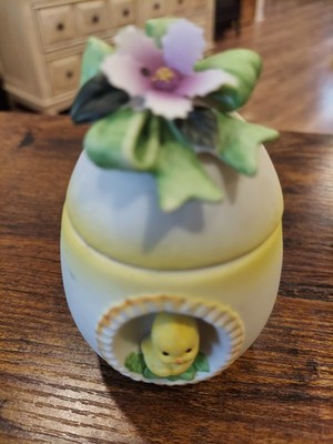 Vintage Lefton Easter Egg Trinket Box Bisque Porcelain Spring Baby Chicks 
