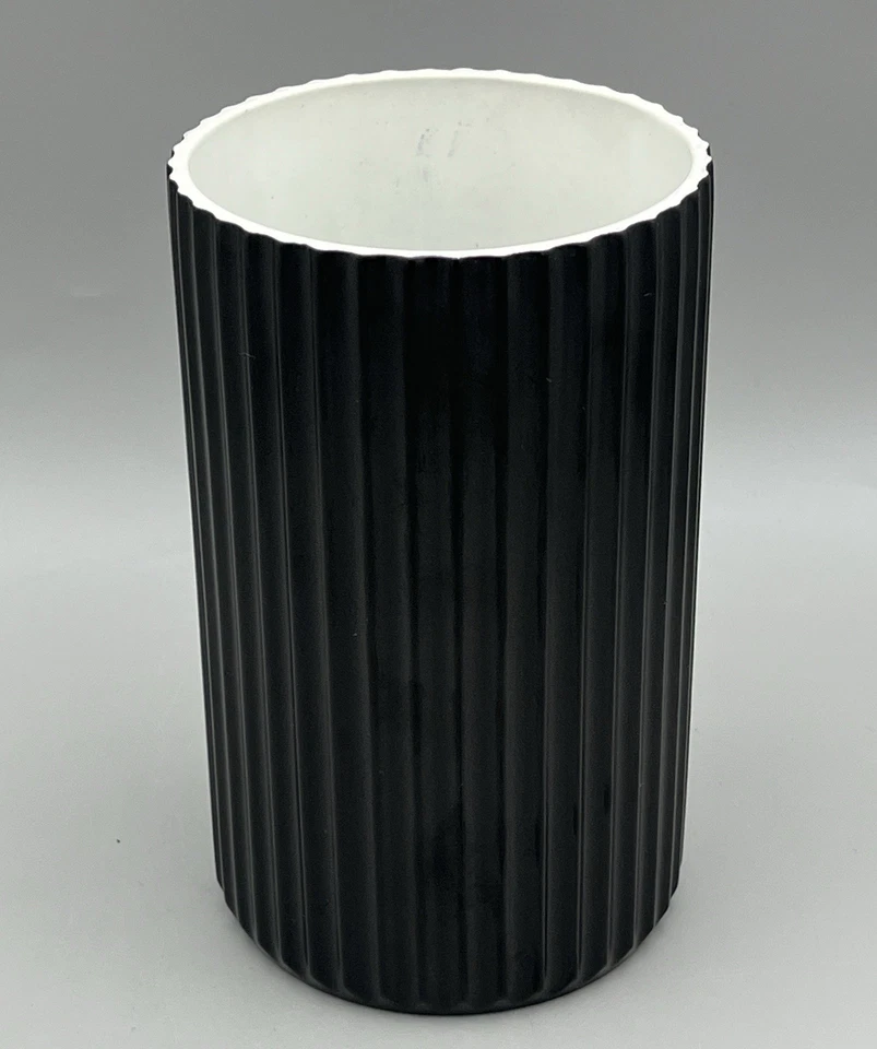 Pair Midwinter ‘Trend’ Black Ribbed Pottery Cylinder Vases Vintage 1970s - Image 2 of 4