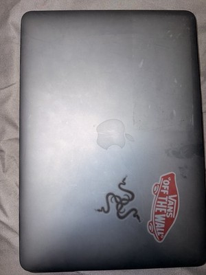 Apple MacBook Air 2015 13'' i5 1.60GHz 8GB RAM 128GB SSD macOS Monterey