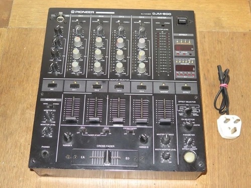 Pioneer DJM-500 - professional 4-channel DJ mixer / WORKS WELL-READ!!