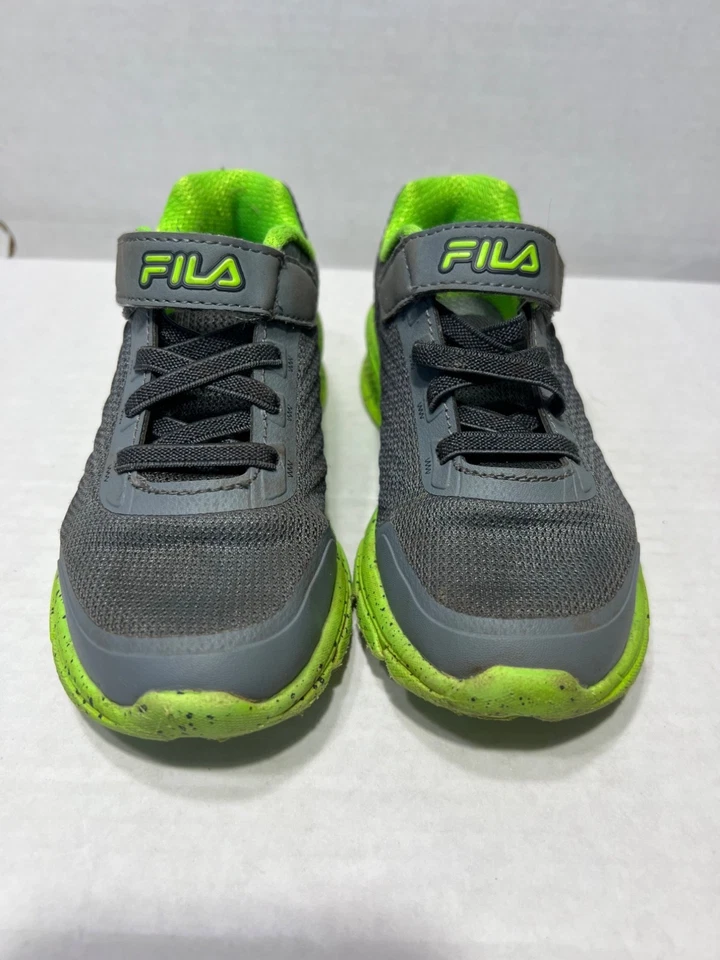 Fila Niños Pequeños Zapatos Atléticos EE. UU. 11 Gris y Verde Neón Foto 3 de 4