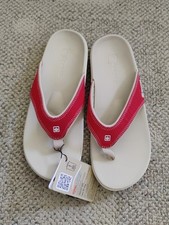Spenco Yumi Women's Orthotic Flip Flops True Red - 11