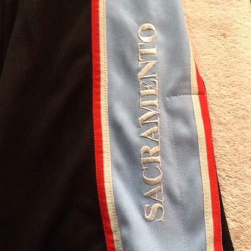 Nike Sacramento Boys Basketball 3 Snap Button Pants, Size16/18, Very Nice! - Picture 6 of 9