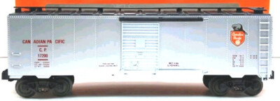 Lionel 17200 Silver CP Boxcar StdO Canadian Pacific CP MoB BrandNew SprungTrucks