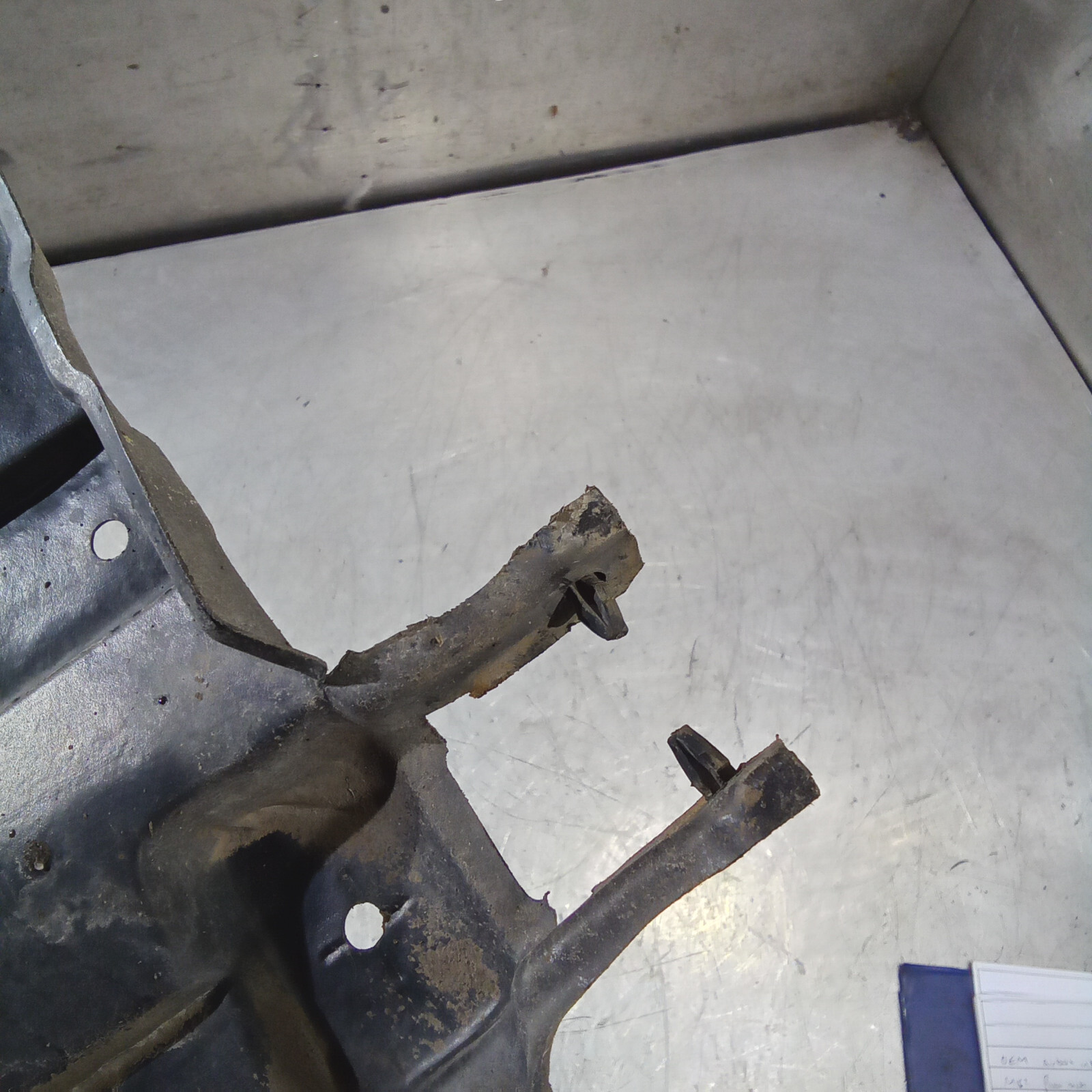 Toyota Mr2 Mk3 Roadster Mrs Rear Left Passenger Under Tray Cover 