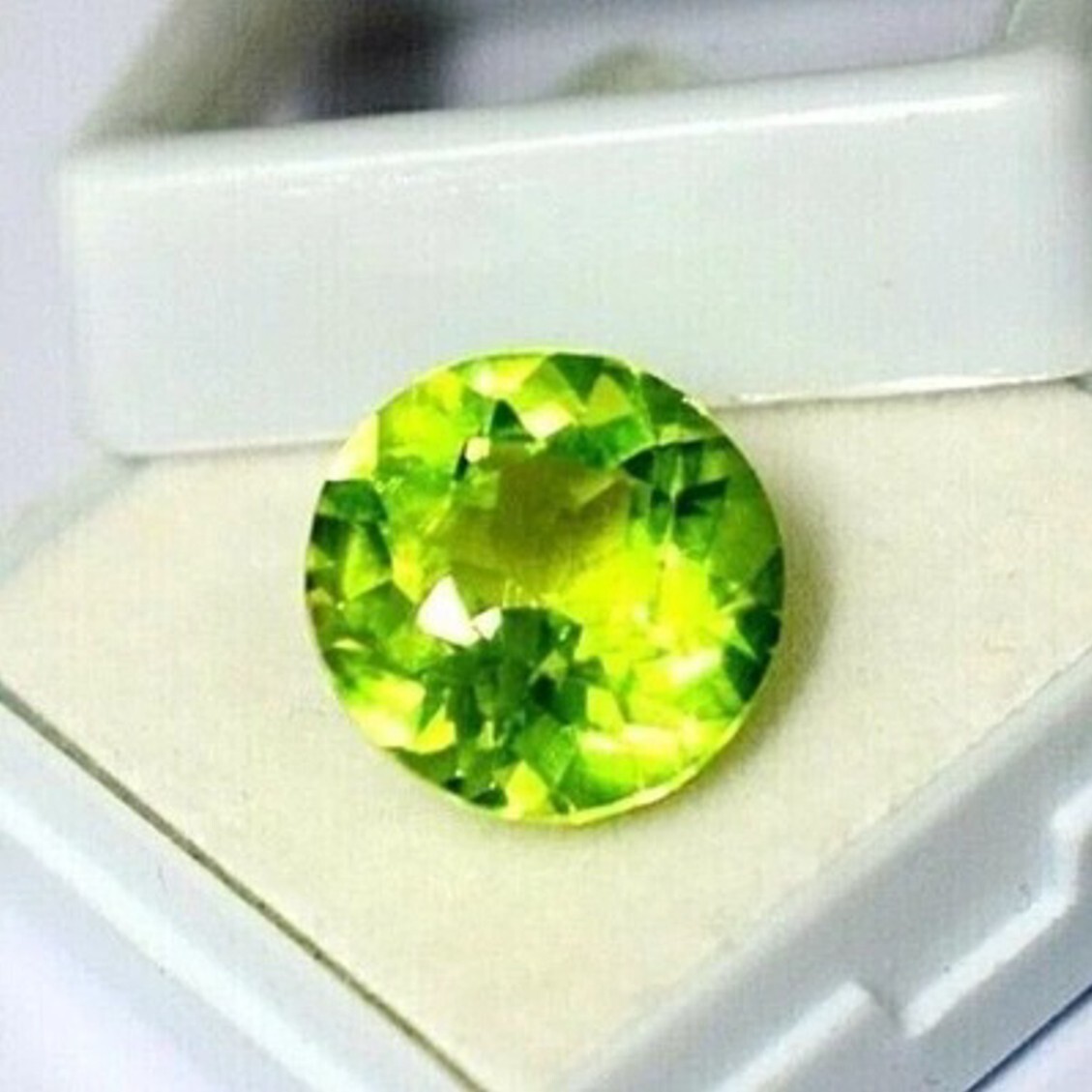 Natural Green Peridot Certified Loose Gemstone Round Cut 10 CT Gemstone AAA