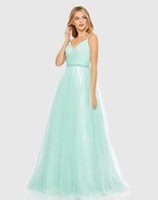 Mac Duggal Mint V-Neck Tulle Ballgown with Embellished Belt Size 4 $498 67565