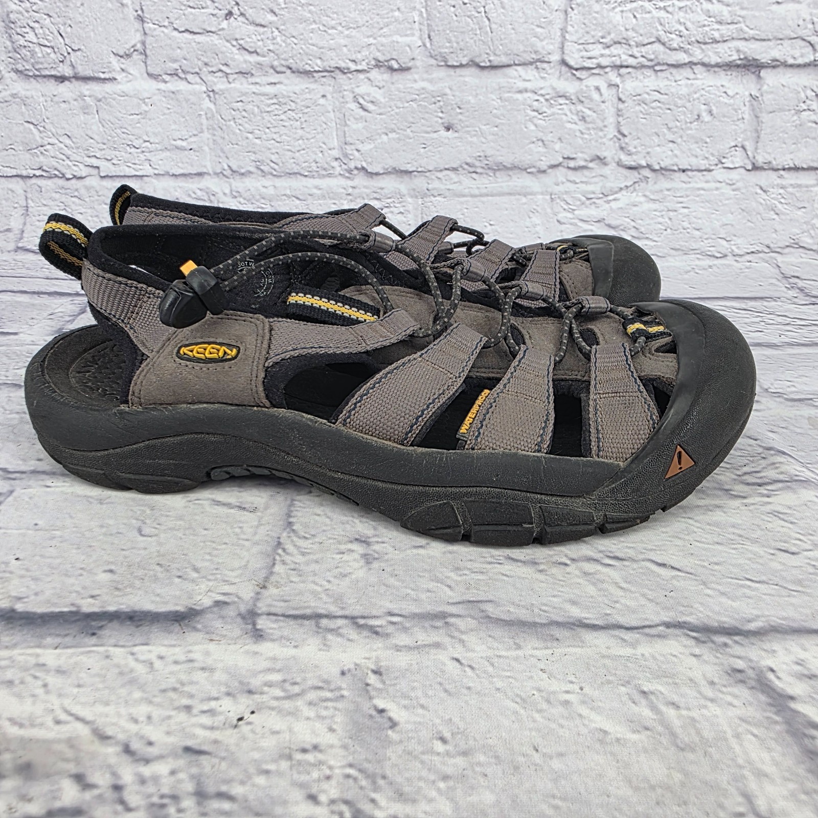 Sandali da esterno impermeabili KEEN Venice H2 uomo 8 5 grigio giallo