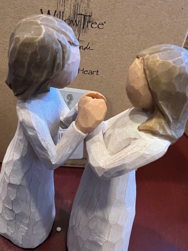 Willow Tree Sisters By Heart 26023 Figurine 5” Susan Lordi 2000 - Picture 5 of 17