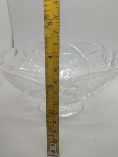 Round Heavy Cut Glass Bowl Candy/Nut Dish Design 6" Diameter - Picture 4 of 4