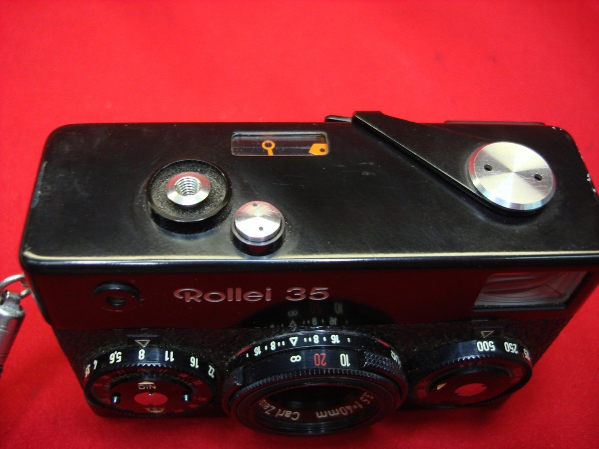 VINTAGE ROLLEI 35 MM FILM CAMERA - W/40 MM TESSAR 1:3,5 CARL VINTAGE ROLLEI 35 MM FILM CAMERA - W/40 MM TESSAR 1:3,5 CARL