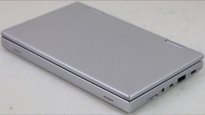 ドンキ NANOTE P8 UMPC UMPC-02-SR Nanote P8 is a tiny convertible laptop with a 7 inch display