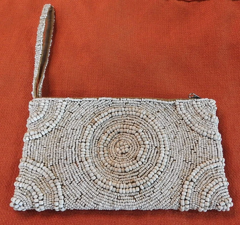 OFF WHITE Borsa da polso Tommy Bahama pochette con perline bianco sporco chiusura zip estate spiaggia festa