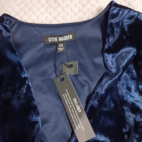 Nuevo con etiquetas Mini Vestido Steve Madden Kali Terciopelo Para Mujer XS Azul Fecha Noche San Valentín - Imagen 4 de 13