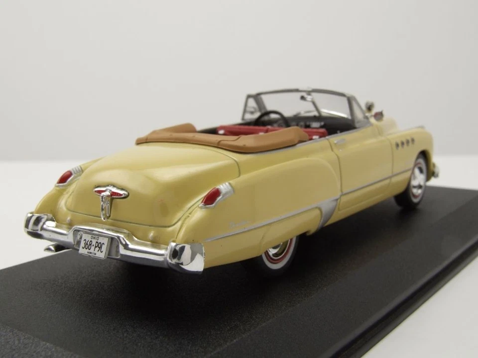 Buick Roadmaster Convertible 1949 Beige Rain Man Charlie Babbitt Modellino 1:43 - Immagine 2 di 4