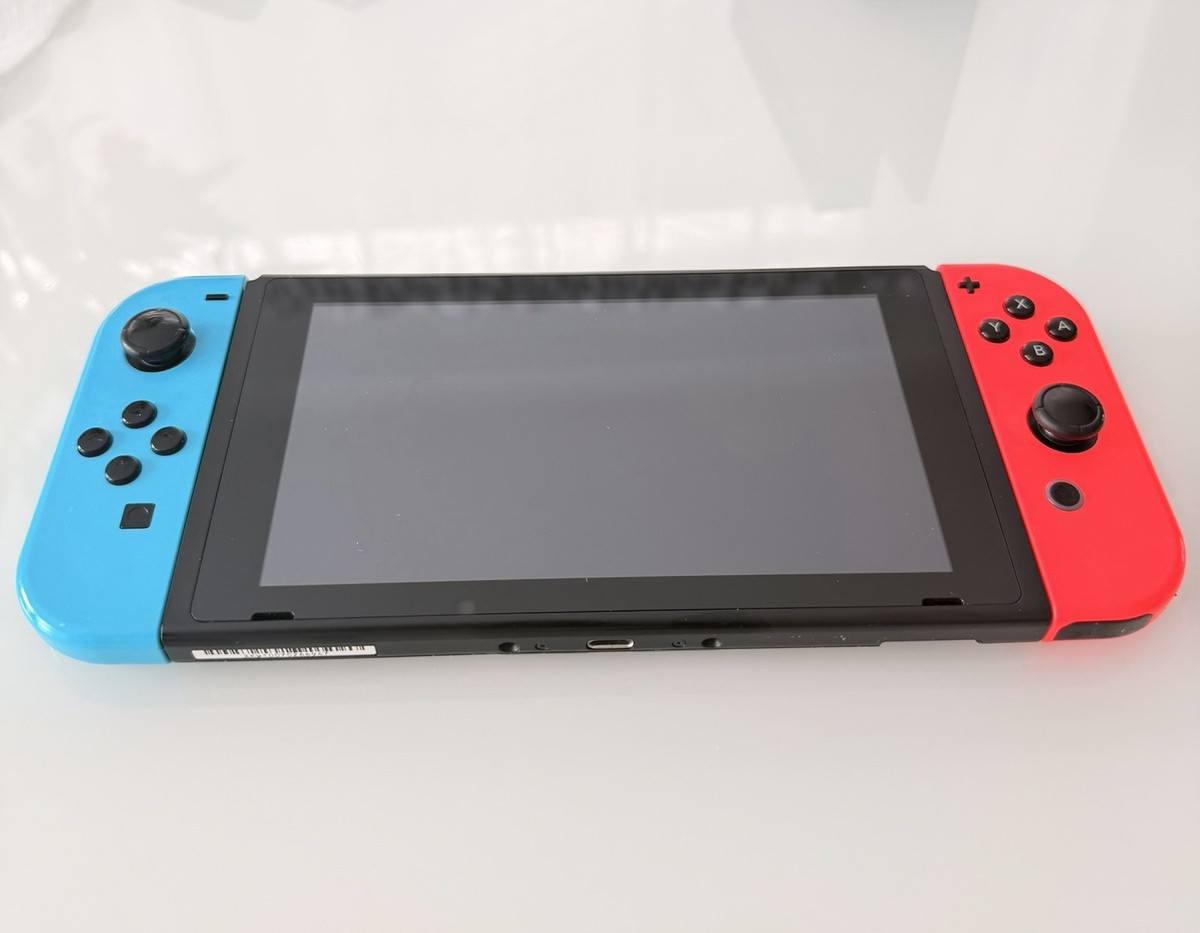 Nintendo Switch HAC-001(-01) Console Red/Blue Joy-Con Dock Mario