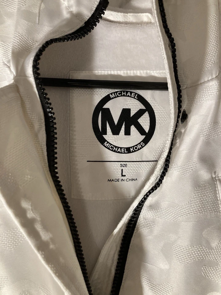 ABRIGO MUJER MICHAEL KORS GRANDE/BLANCO CON RIBETE NEGRO Y CINTURÓN/CAPUCHA/BOLSILLOS/LARGO Foto 3 de 4