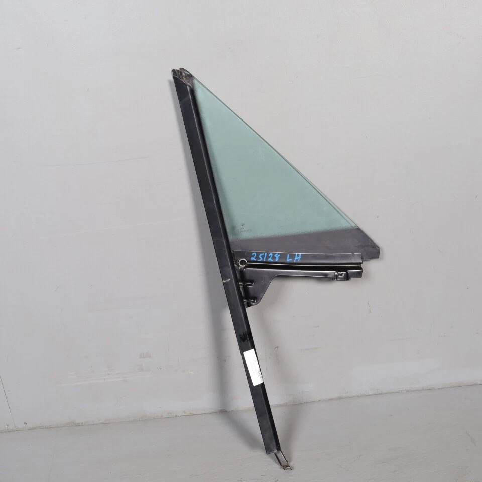 1996-2002 BMW Z3 Left Front Vent Window Glass Black 51328410161 OEM Used Foto 2 de 4