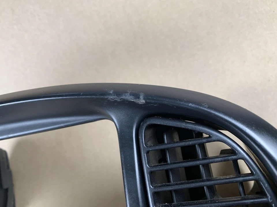 2000-2006 Toyota Sequoia Tundra painel central rádio controle climático moldura 4WD - Imagem 2 de 4