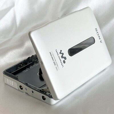 SONY WM-EX651 2004 Silver Walkman Personal Cassette Player From