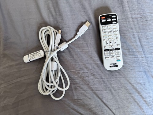 Epson PowerLite 1776W H476A Widescreen LCD WXGA Projector, Cables, Remote & Case - Picture 14 of 14