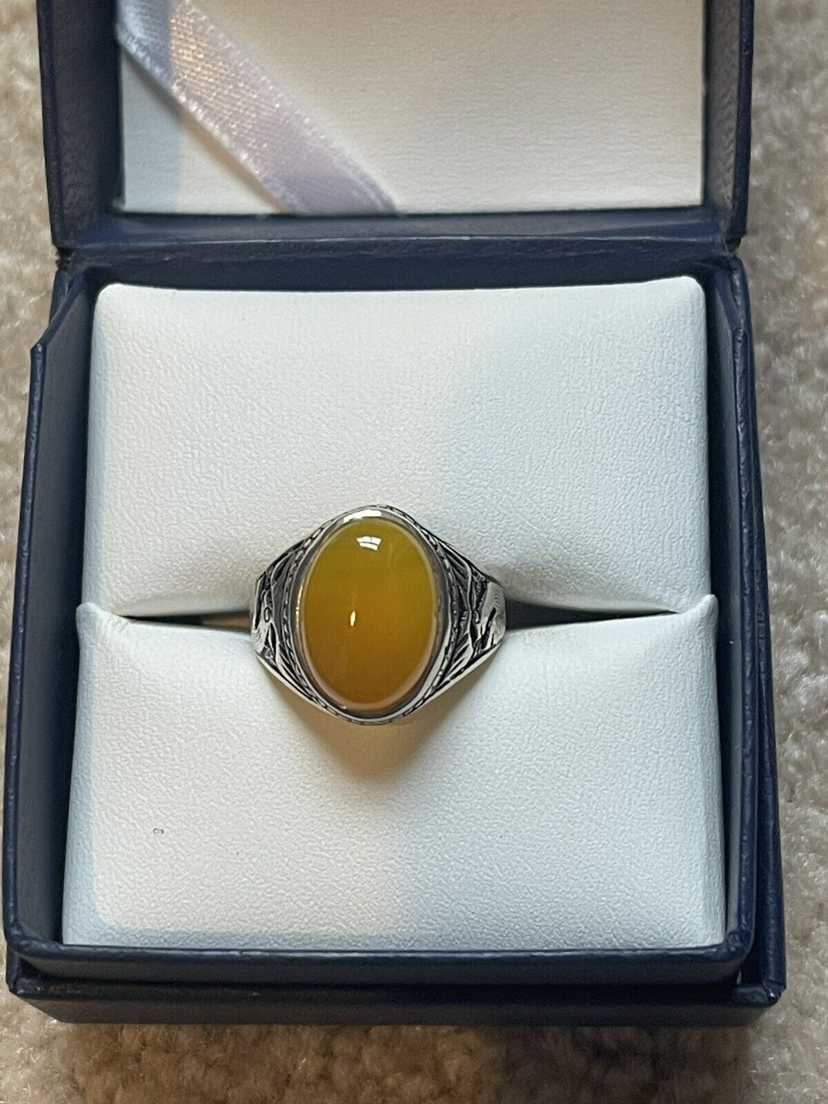 Picture 1 of 4