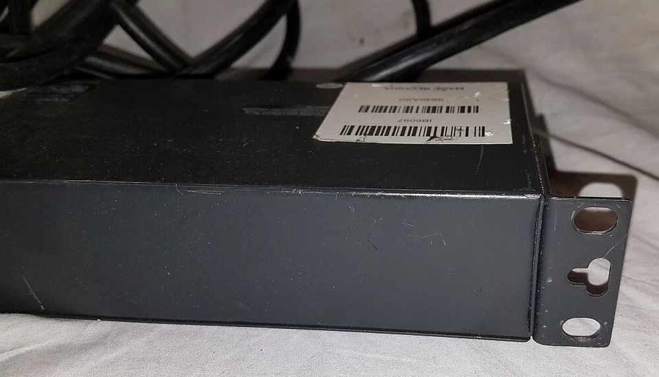 Tripp Lite PDUMH15 1.4Kw Single-Phase Metered PDU 120V Outlets 13 5-15R 5-15P - Image 3 of 4