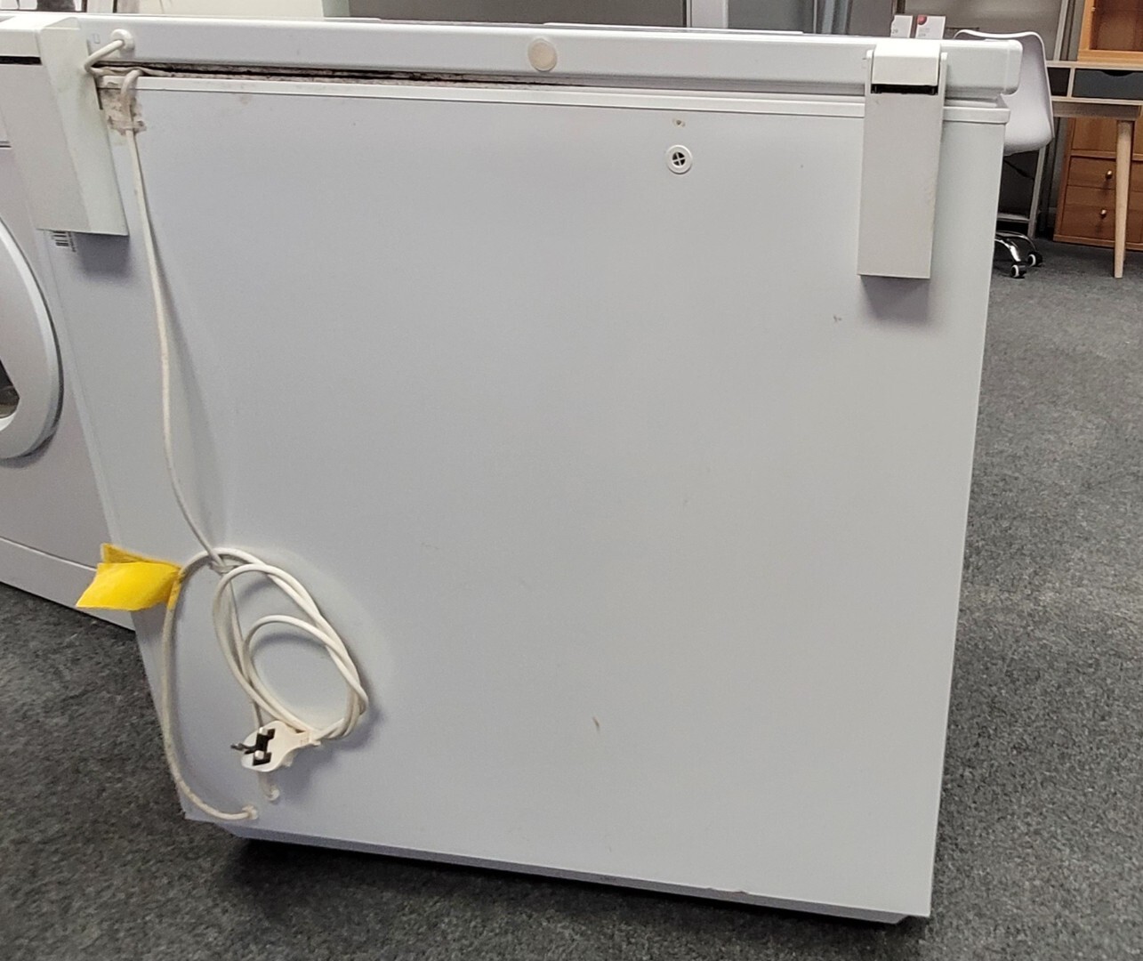 ZANUSSI 7FC321WA Small Chest Freezer CS N30 eBay