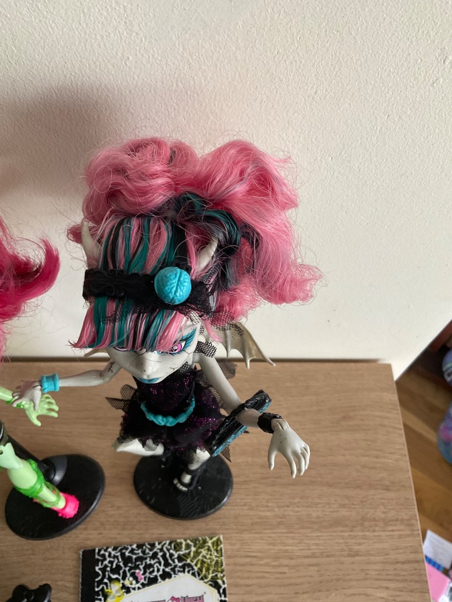 Monster High Zombie Shake Rochelle Goyle & Venus McFlytrap 2-Pack