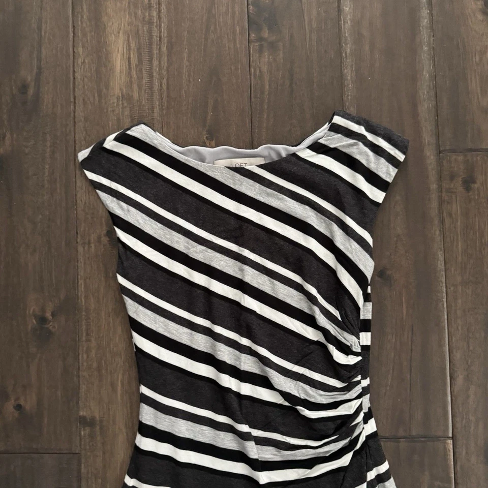 Vestido Loft Negro Blanco y Gris Rayas Sin Mangas XS Foto 3 de 4