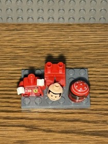 LEGO&reg; M. SCHUMACHER RAC022S MINIFIGURE F1 FERRARI FORMULA ONE DRIVER 8389 8144