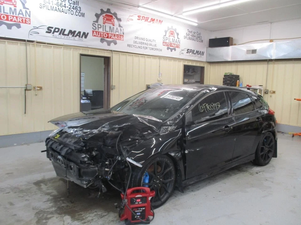 Ford Focus RS 2017 Bootlid/Tailgate F1EZ5840110C 7081 - Imagem 4 de 4