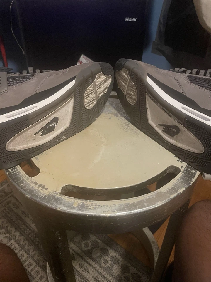 Jordan 4 Cave Stone Para Hombre Talla 12 Sin Caja Ligeramente Usado Original Todo Foto 3 de 4