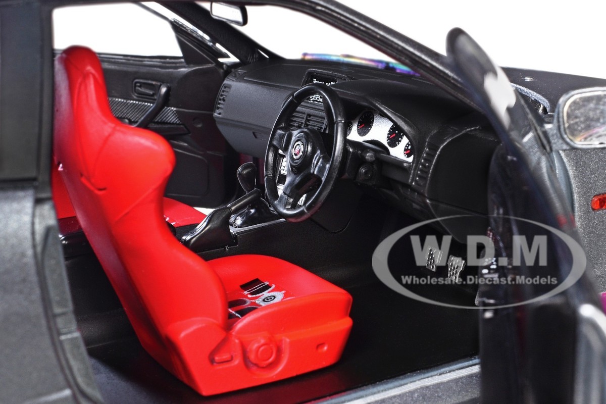1999 GT-R R34 1973 2000GT-R スケール1/18 2台 1999 GT-R R34 1973