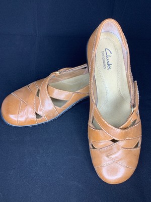 clarks bendables flats