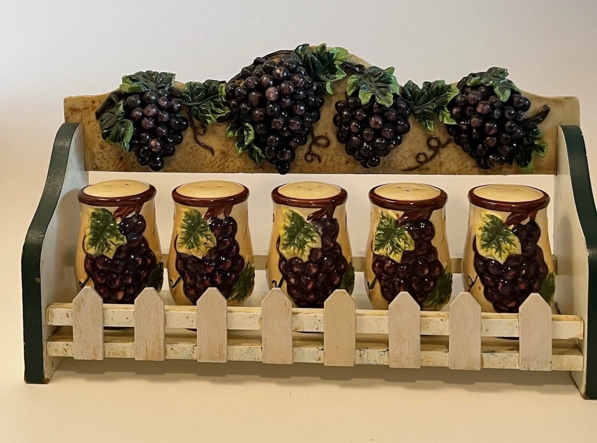 Vintage ARC Hand Painted Country Wood Spice Rack Ceramic Grape Motif & 5 Jars